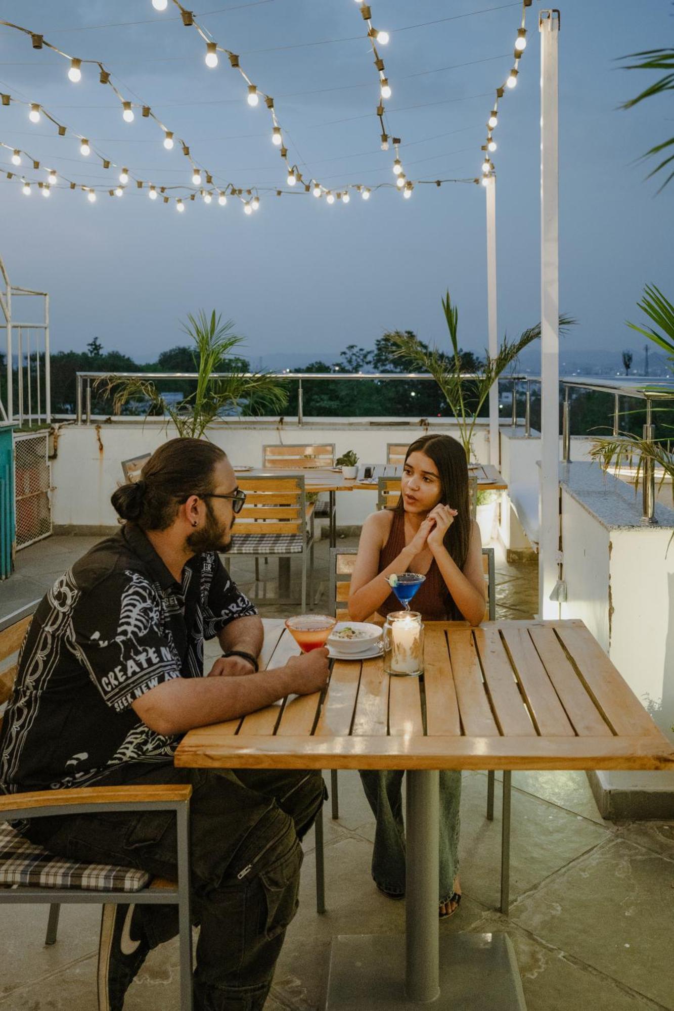 Hotel Wonder Cliff Udaipur Kültér fotó