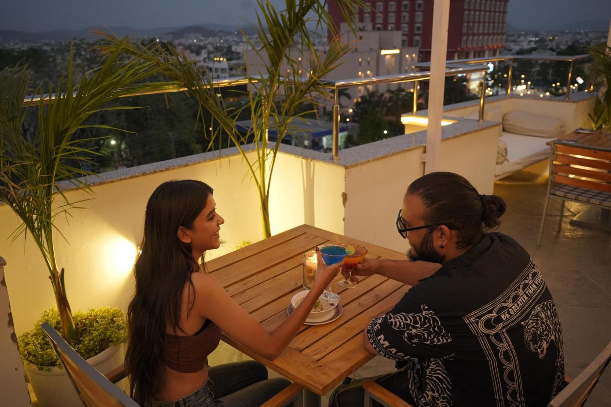 Hotel Wonder Cliff Udaipur Kültér fotó