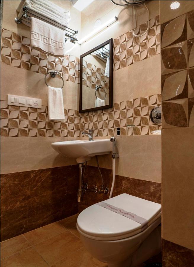 Hotel Wonder Cliff Udaipur Kültér fotó